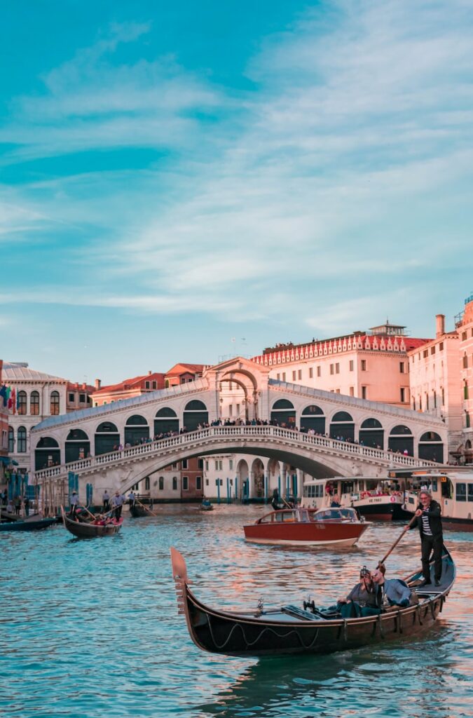 Comprendre les 5 langages de l'amour Rialto Bridge, Venice Italy